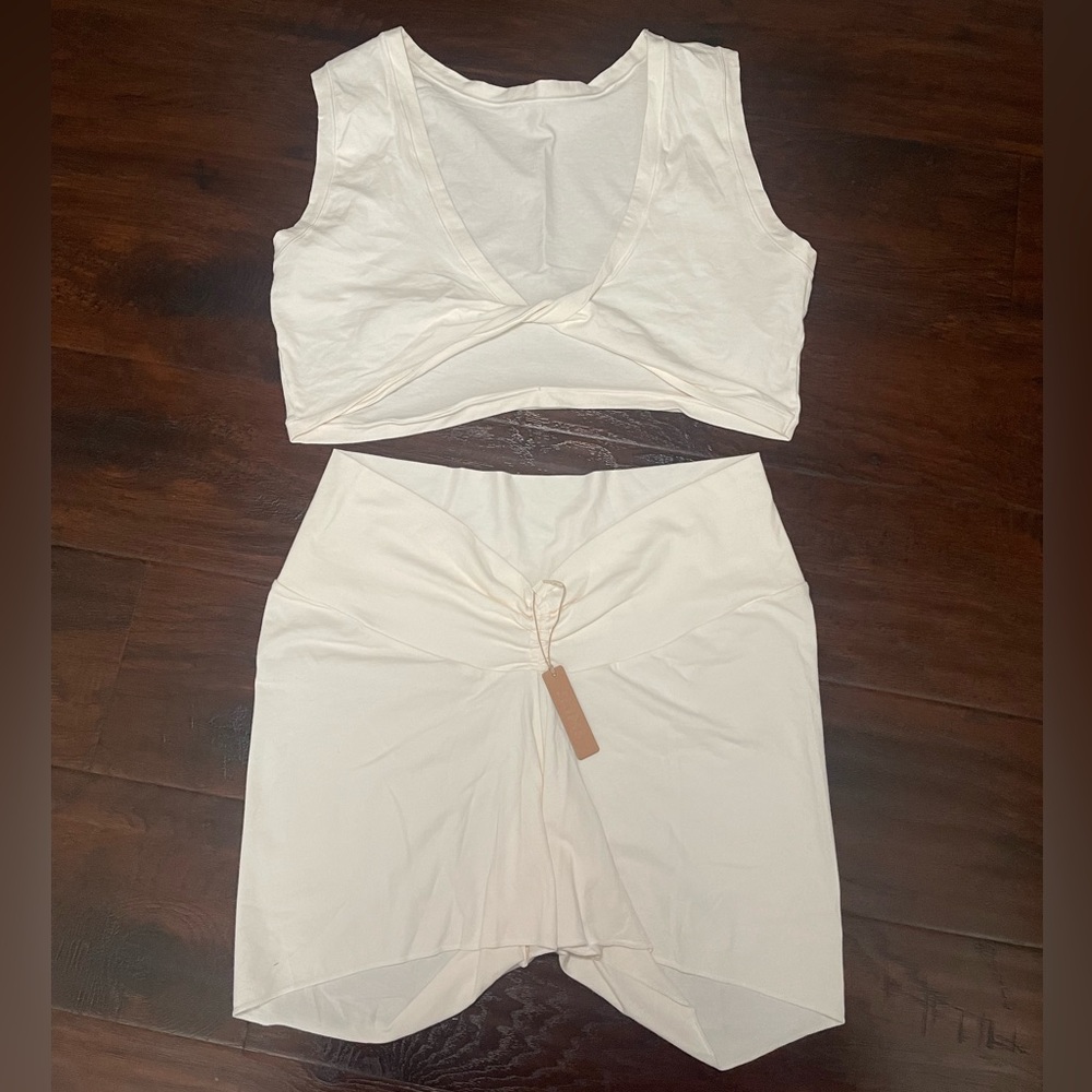 SKIMS twist crop top and twist short